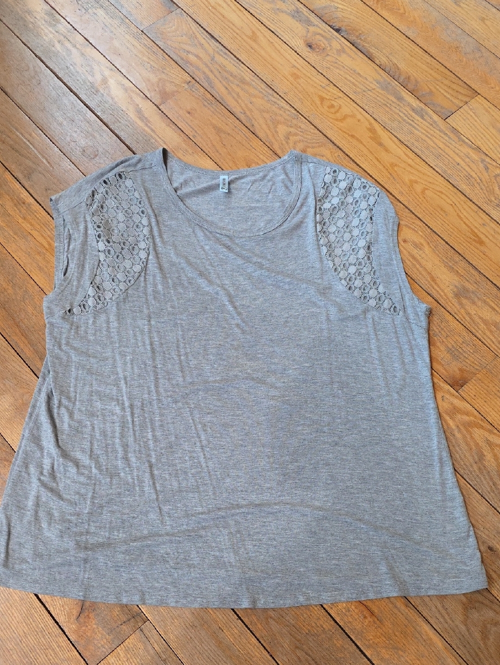 Women's Gray Lace-Shoulder Scoop Neck Tank Top